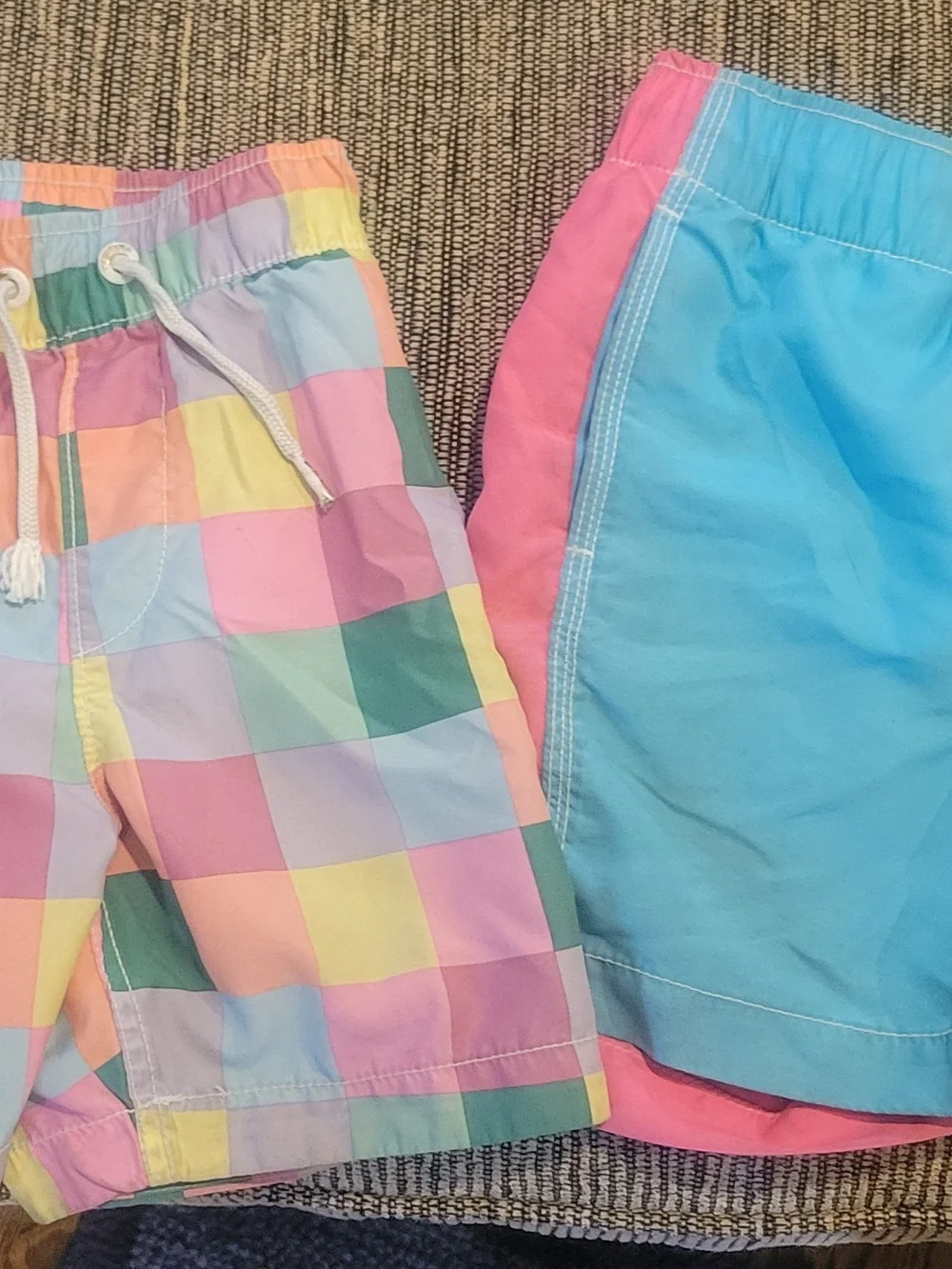Boys Colorblock Swim Trunks (6/7)